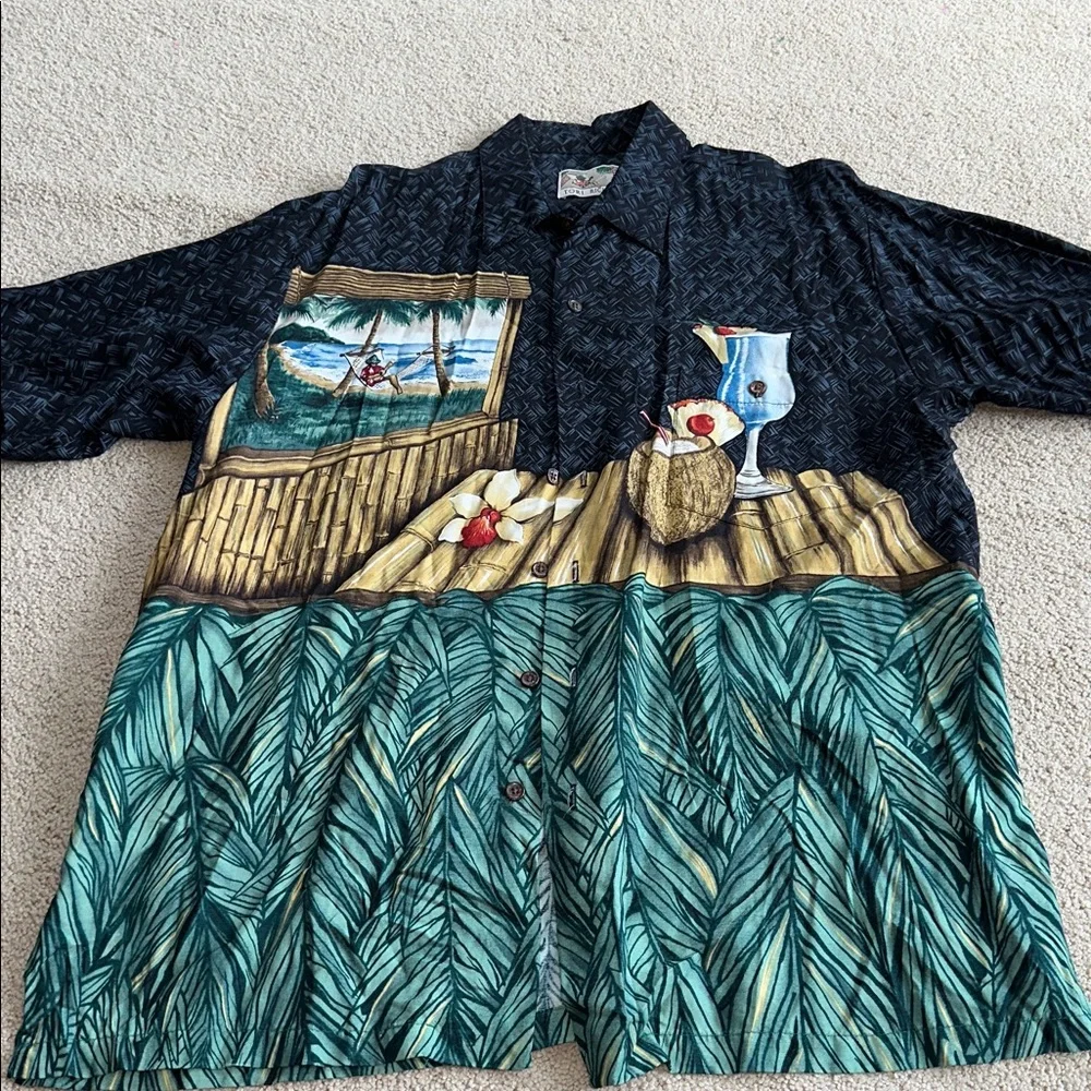 Tori Richard Hawaiian shirt - Picture 3 of 8